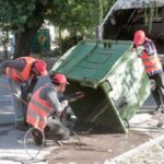 SERVICIOS PÚBLICOS: AVANZA LA LIMPIEZA DE CONTENEDORES DE RESIDUOS EN LA CIUDAD
