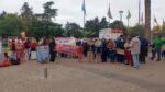 PROTESTA DE EMPLEADOS MUNICIPALES: ROSSI AFIRMÓ QUE “CON ESTA CANTIDAD DE GENTE, VOY A LA GUERRA”