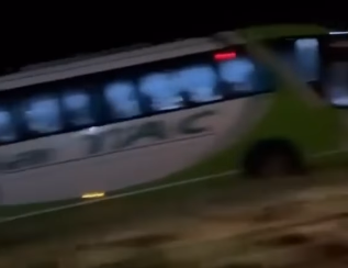 DESPISTÓ UN MICRO DE LARGA DISTANCIA EN LA RUTA 226, ENTRE AZUL Y TANDIL